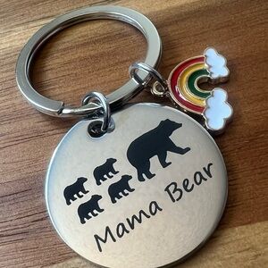 New Keychain Present Mom Mother Rainbow Engraved Mama Bear 4 children child